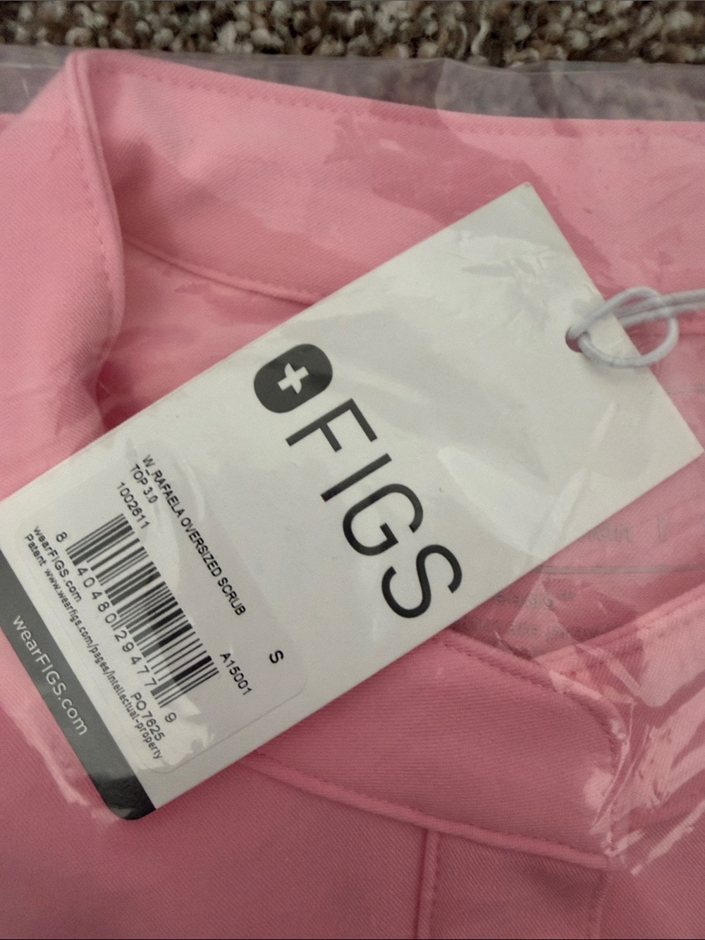 FIGS Rafaela Oversized Scrub Top (Fight Club Pink) - Picture 2 of 7